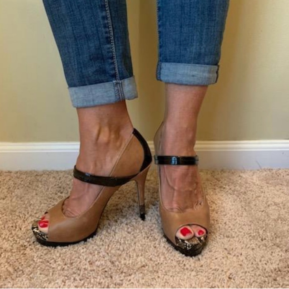 NEW Jessica Simpson Tan and Black Heels for Dressy Occasions